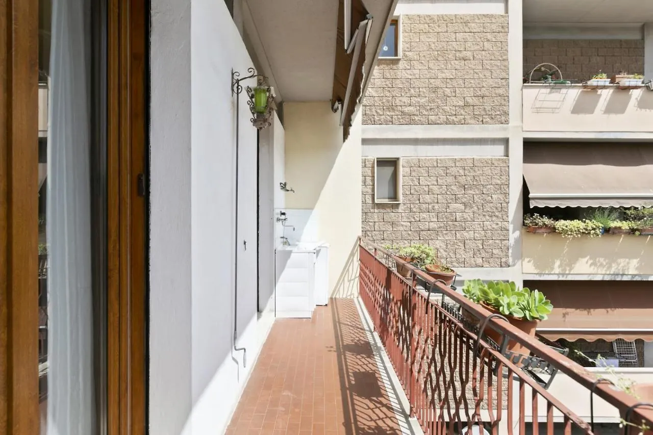 Gavinana Apartment By Mmega Florence